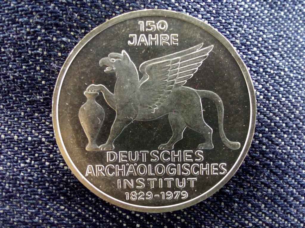 N&eacute;metorsz&aacute;g 150 &eacute;ves a N&eacute;met R&eacute;g&eacute;szeti Int&eacute;zet ez&uuml;st (.625) 5 M&aacute;rka
