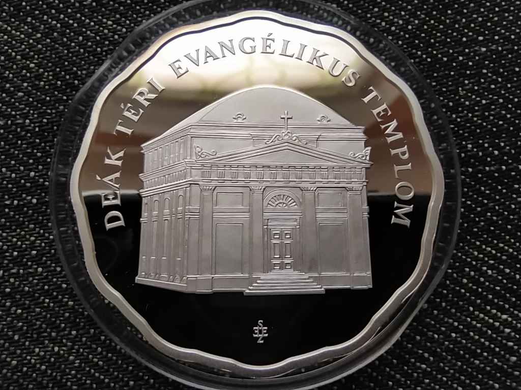 De&aacute;k t&eacute;ri Evang&eacute;likus Templom alap&iacute;t&aacute;s&aacute;nak 200. &eacute;vfordul&oacute;ja .925 ez&uuml;st 5000 Forint