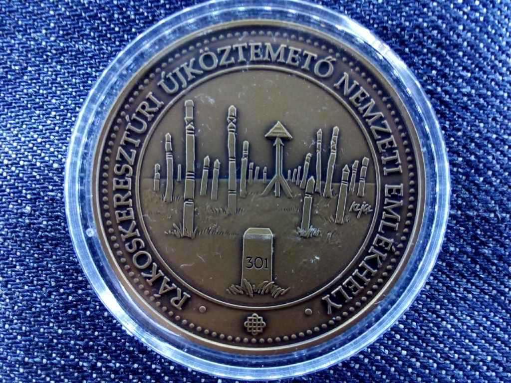 R&aacute;koskereszt&uacute;ri &Uacute;jk&ouml;ztemető Nemzeti Eml&eacute;khely 2000 Forint