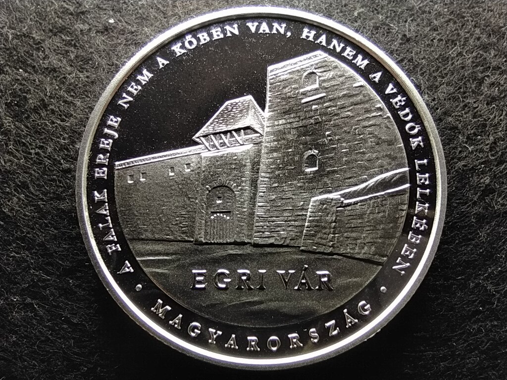 Egri v&aacute;r .925 ez&uuml;st 10000 Forint