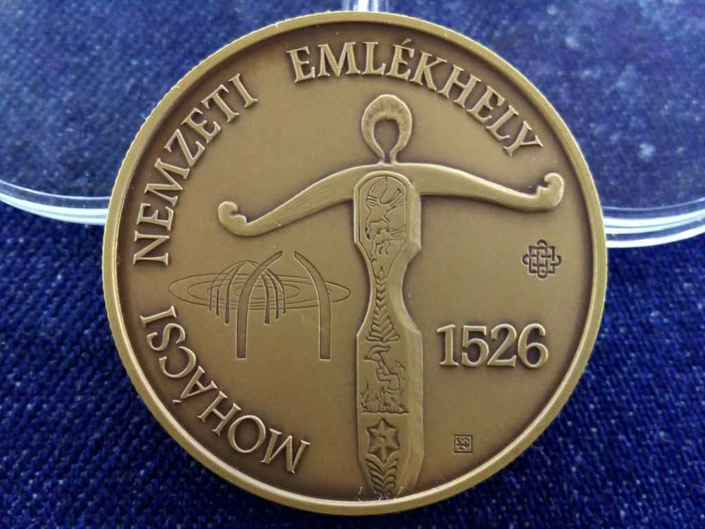 Moh&aacute;csi Nemzeti Eml&eacute;khely 2000 Forint
