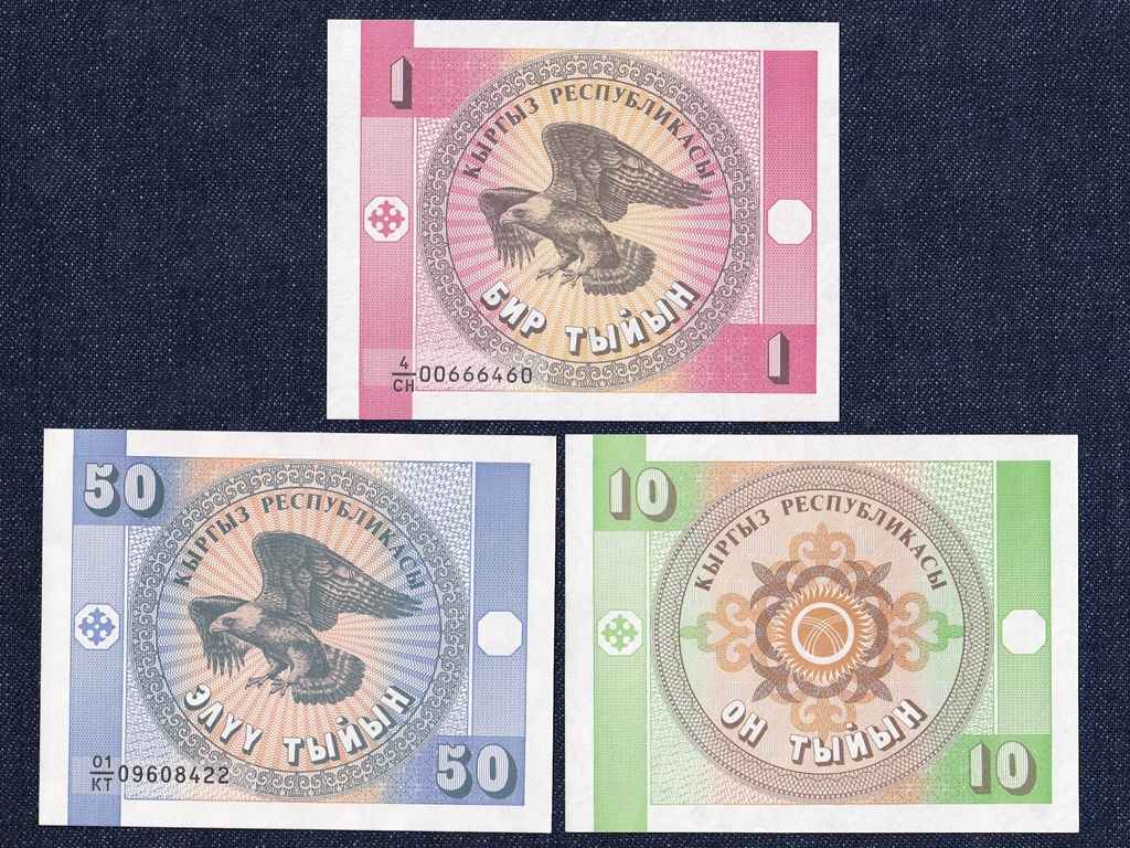 Kirgiziszt&aacute;n t&ouml;bb darabos pap&iacute;rp&eacute;nz t&eacute;telek, lotok