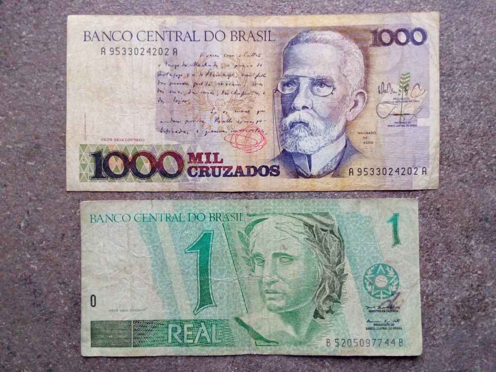 Braz&iacute;lia t&ouml;bb darabos pap&iacute;rp&eacute;nz t&eacute;telek, lotok