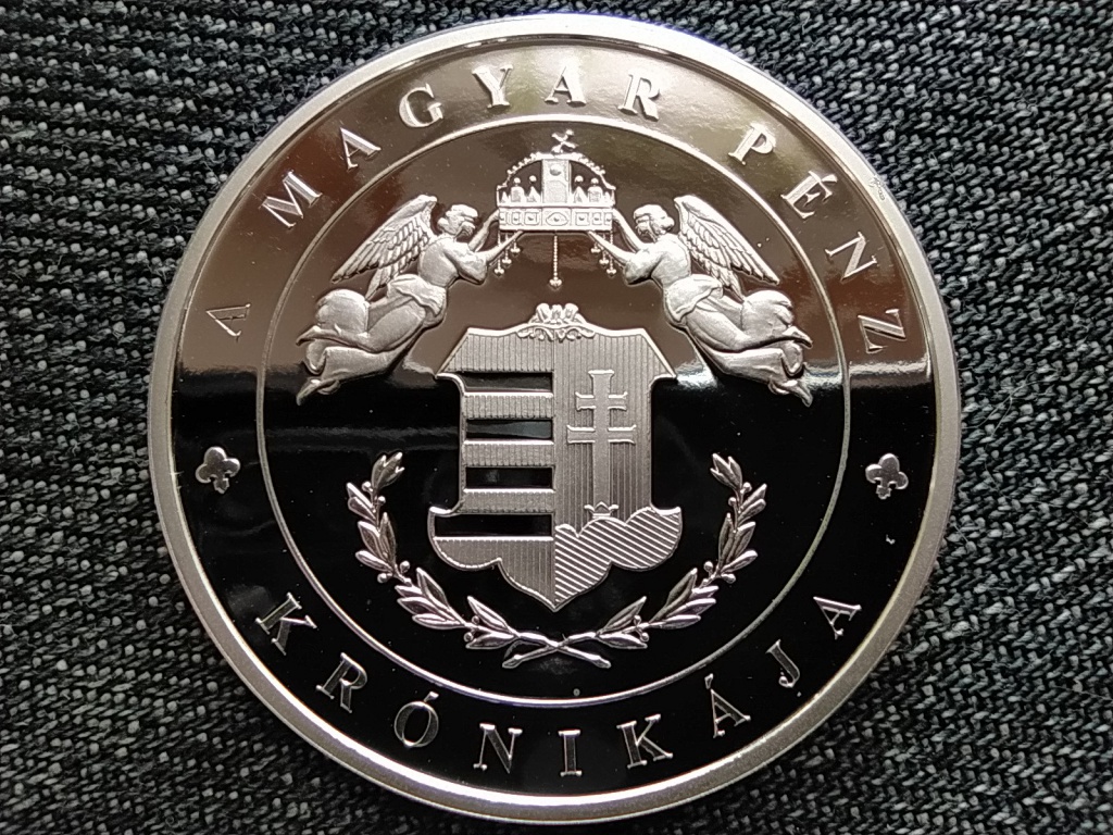 A magyar p&eacute;nz kr&oacute;nik&aacute;ja Az első magyar aranyforint .999 ez&uuml;st
