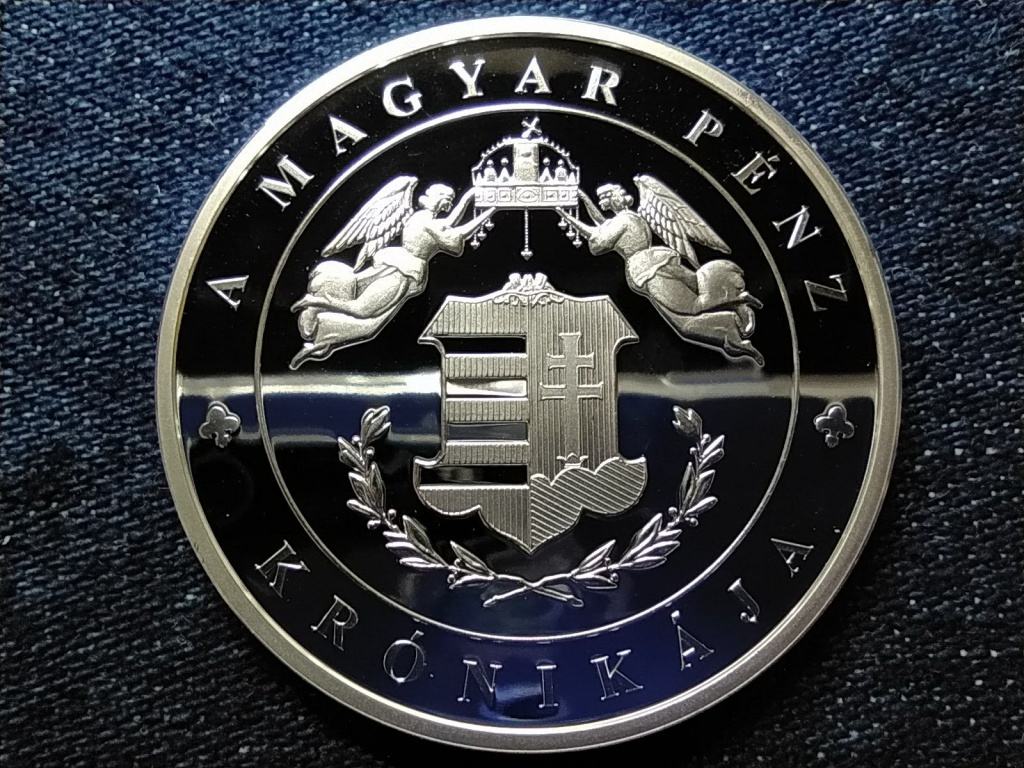 A magyar p&eacute;nz kr&oacute;nik&aacute;ja &Eacute;let&uuml;nket &eacute;s v&eacute;r&uuml;nket .999 ez&uuml;st