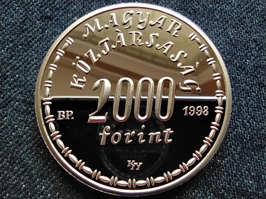 E&ouml;tv&ouml;s Lor&aacute;nd .925 ez&uuml;st 2000 Forint