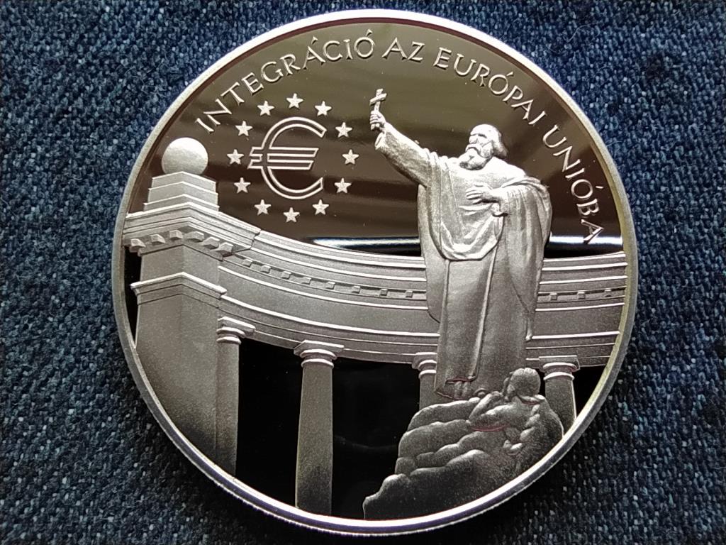 E.C.U. - Integr&aacute;ci&oacute; az Eur&oacute;pai Uni&oacute;ba Szent Gell&eacute;rt ez&uuml;st 3000 Forint