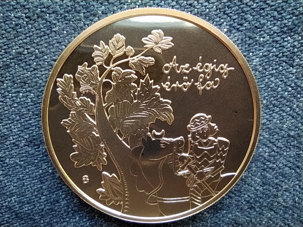 Az &eacute;gig &eacute;rő fa 2000 Forint