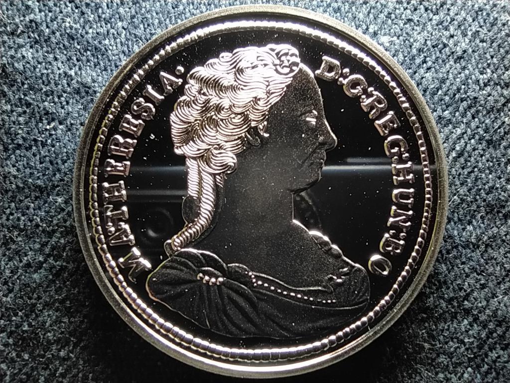 T&ouml;rt&eacute;nelmi f&eacute;ltall&eacute;rok ut&aacute;nveretben M&aacute;ria Ter&eacute;zia f&eacute;ltall&eacute;rja 1742 .333 ez&uuml;st