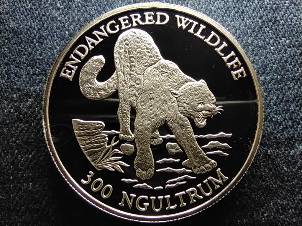 Bhut&aacute;n Vadvil&aacute;g sorozat H&oacute;p&aacute;rduc .925 ez&uuml;st 300 Ngultrum