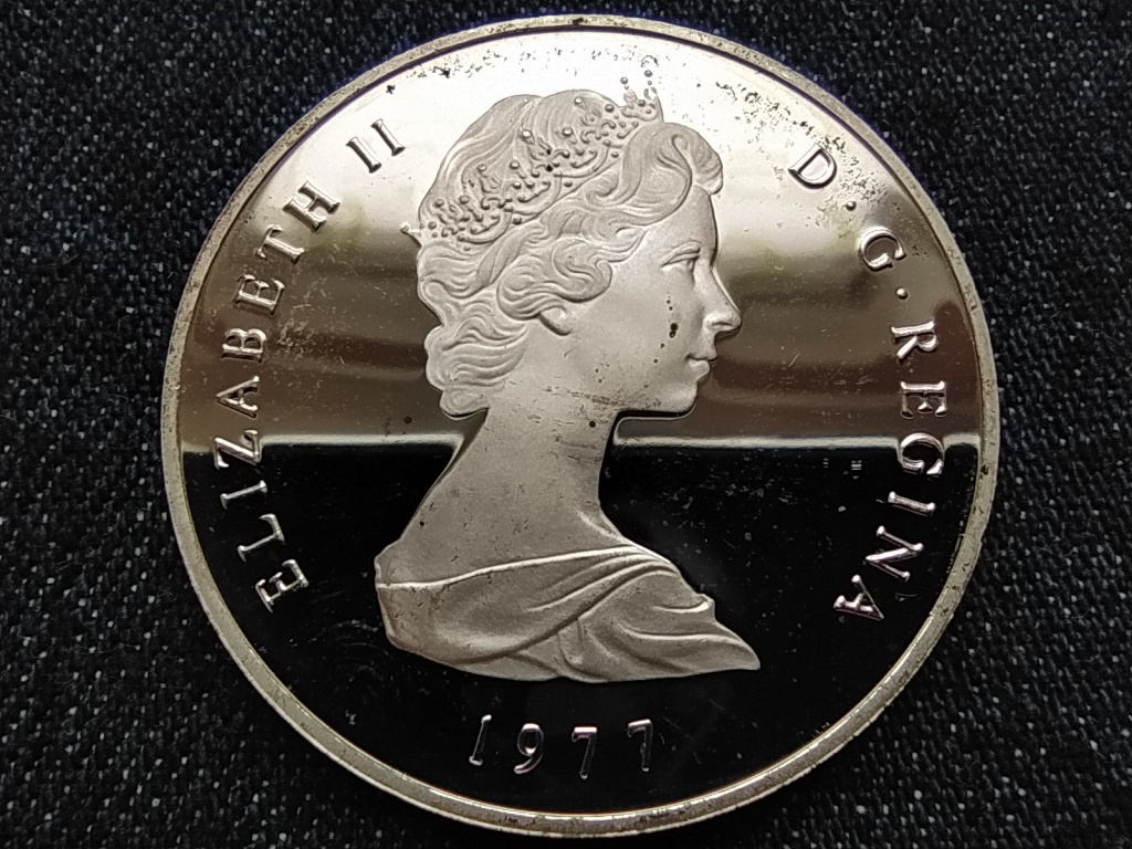 Turks-&eacute;s Caicos-szigetek II. Erzs&eacute;bet (1952- ) .500 ez&uuml;st 5 korona