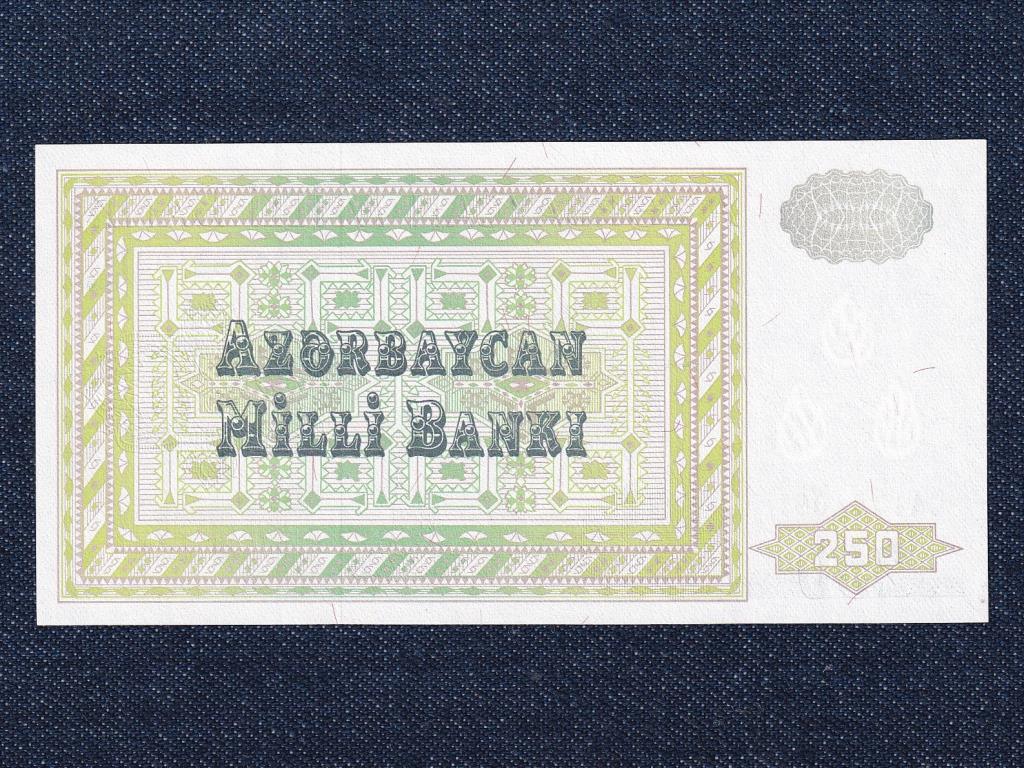 Azerbajdzs&aacute;n K&ouml;zt&aacute;rsas&aacute;g (1991-0) 250 Manat bankjegy