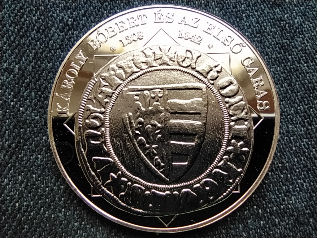 A magyar nemzet p&eacute;nz&eacute;rm&eacute;i K&aacute;roly R&oacute;bert &eacute;s az első garas 1808-1842 .333 ez&uuml;st