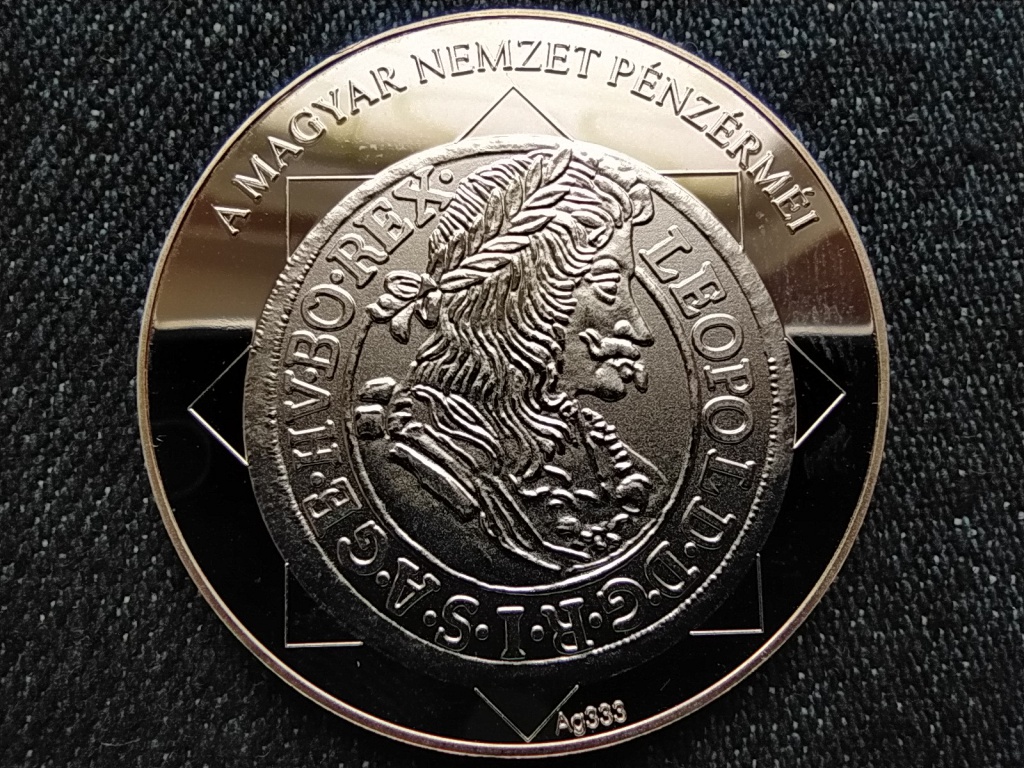 A magyar nemzet p&eacute;nz&eacute;rm&eacute;i Az első magyar ez&uuml;st poltura .333 ez&uuml;st