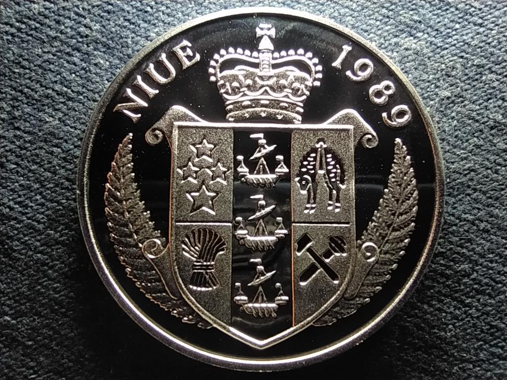 Niue XXV. Olimpiai J&aacute;t&eacute;kok 1992, Evez&eacute;s .925 ez&uuml;st 50 doll&aacute;r