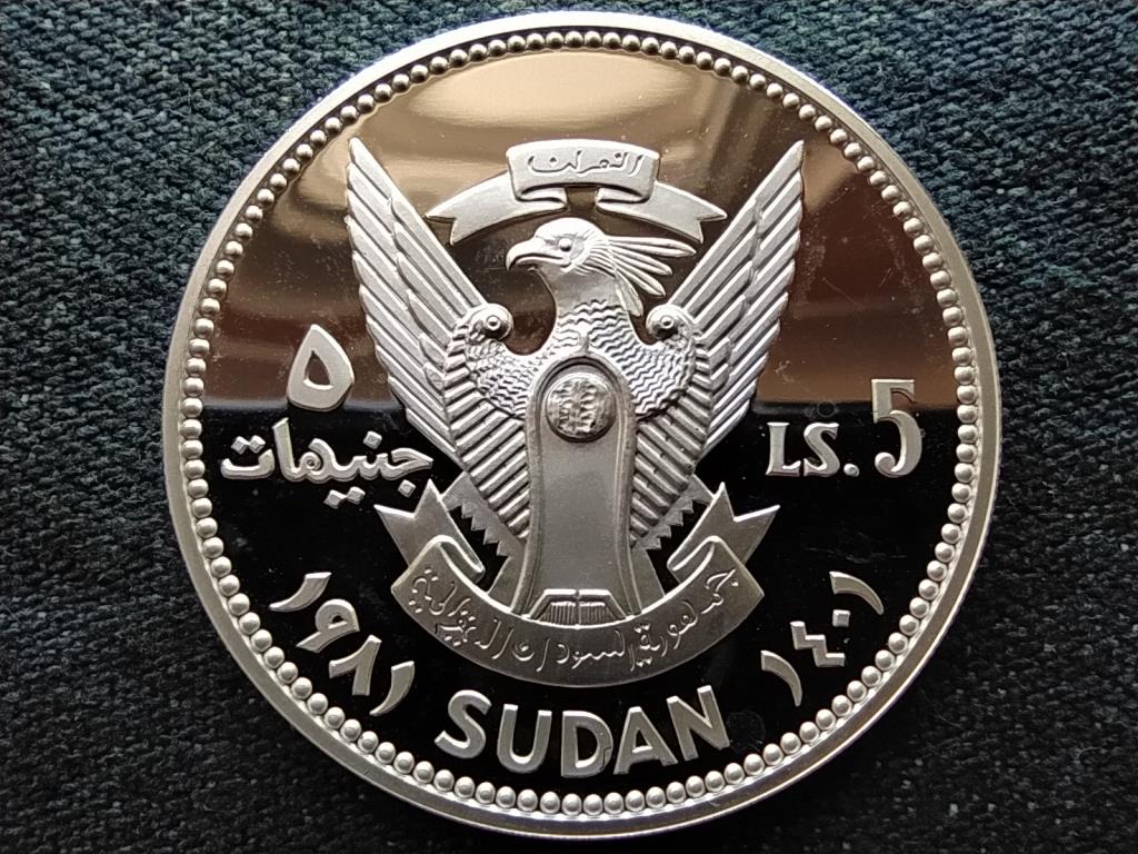 Szud&aacute;n Gyermekek Nemzetk&ouml;zi &Eacute;ve 5 font