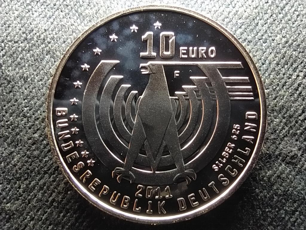 N&eacute;metorsz&aacute;g 125 &eacute;ves az aut&oacute;mobil .625 ez&uuml;st 10 Euro