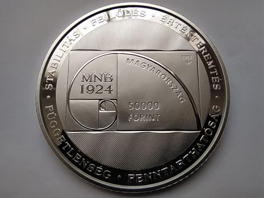 Magyarorsz&aacute;g 100 &eacute;ves a Magyar Nemzeti Bank .925 Ez&uuml;st 50000 Forint 