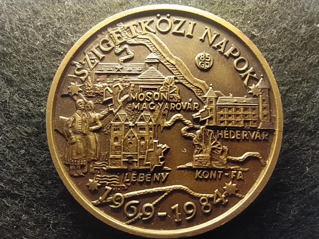 Magyarorsz&aacute;g M&Eacute;E Mosonmagyar&oacute;v&aacute;ri Csoport 10 &eacute;ves a Mosonmagyar&oacute;v&aacute;ri csoport 