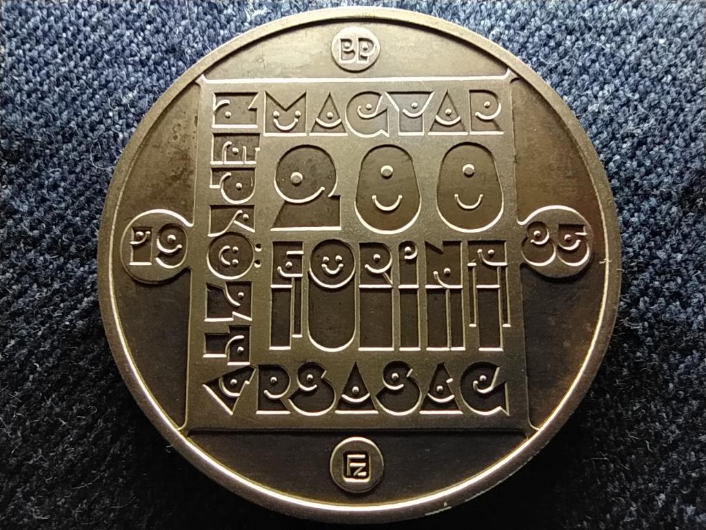 Vidra .640 ez&uuml;st 200 Forint