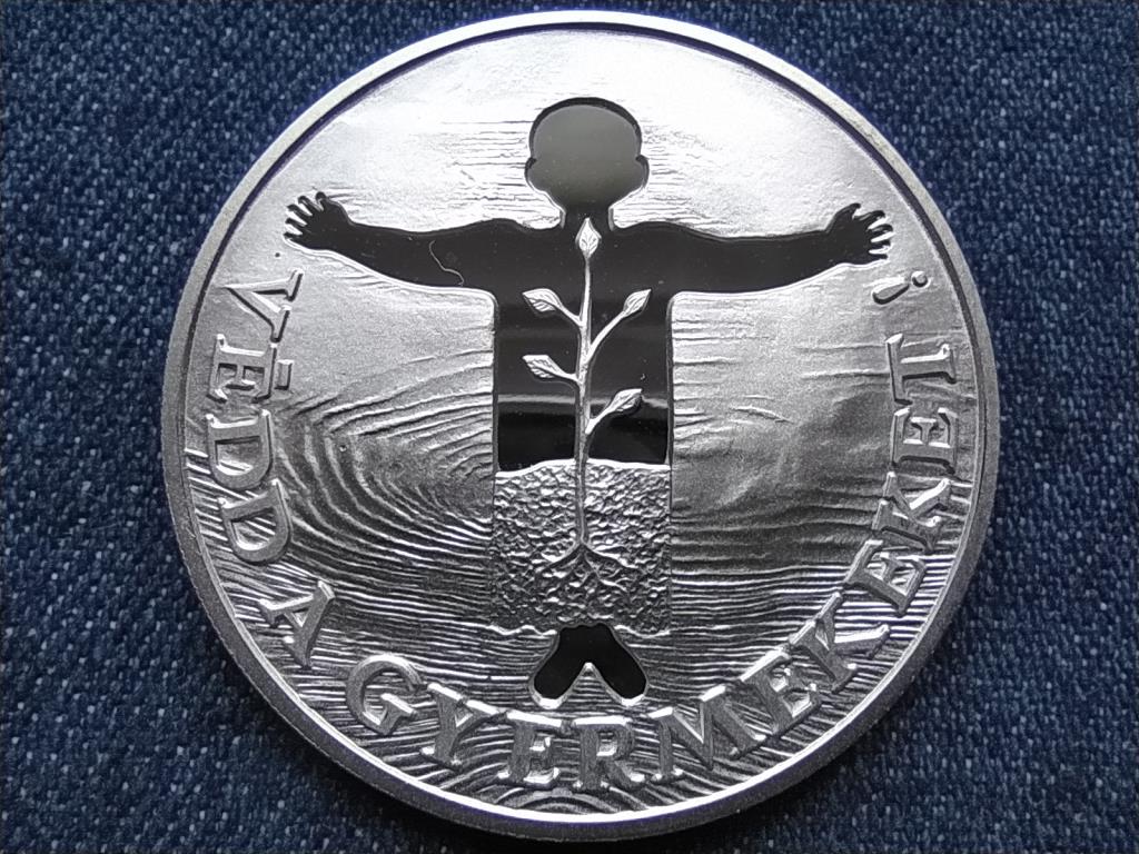 V&eacute;dd a gyermekeket .900 ez&uuml;st 500 Forint