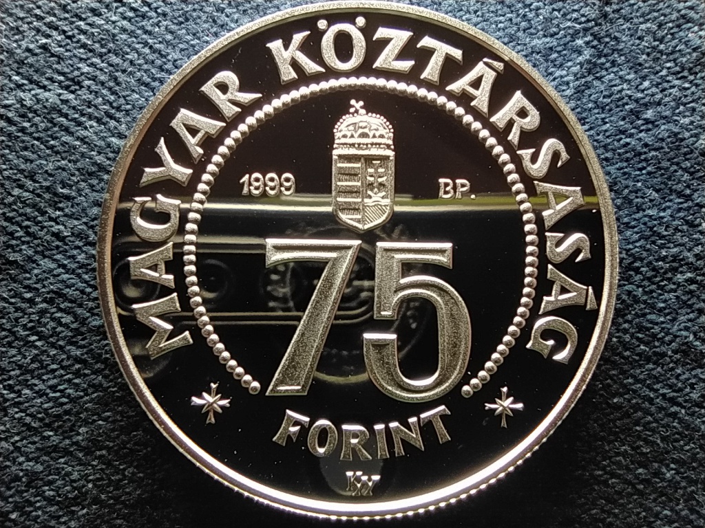 75 &eacute;ves a Magyar Nemzeti Bank ez&uuml;st 75 Forint