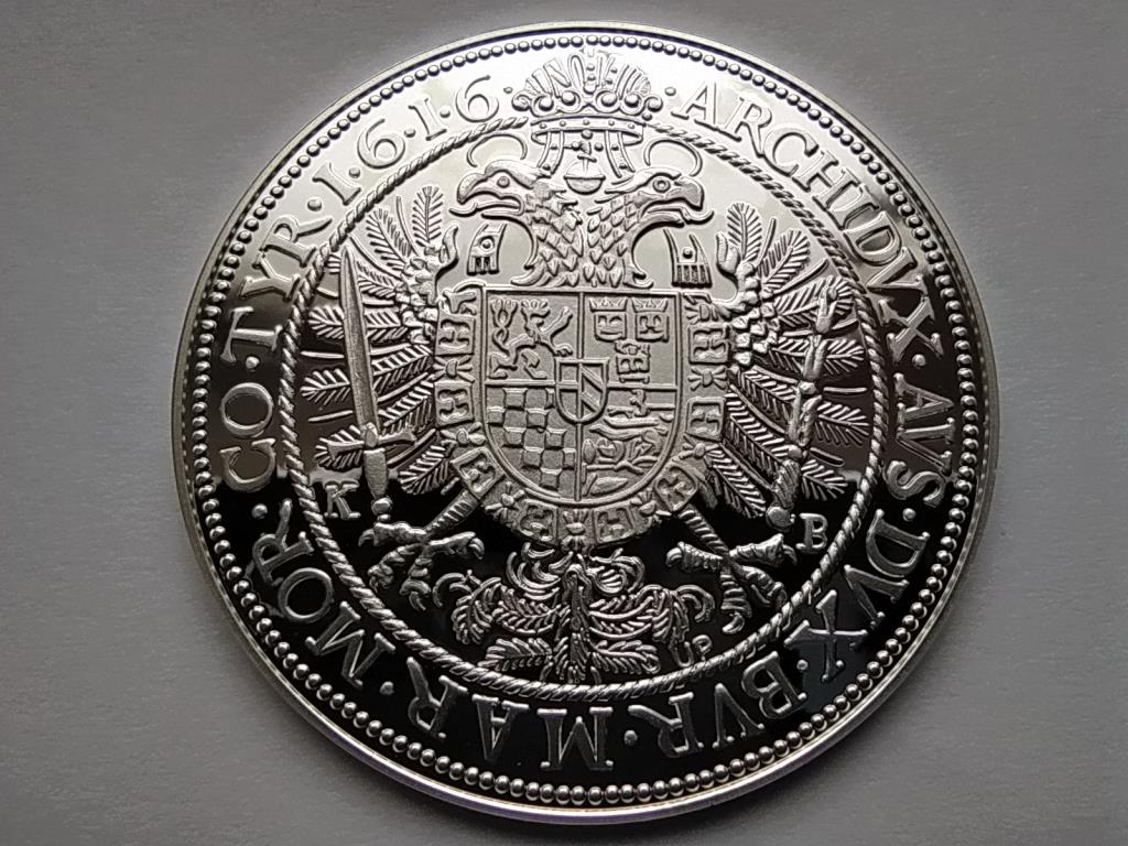 Magyar tall&eacute;rok ut&aacute;nveretben II. M&aacute;ty&aacute;s tall&eacute;rja 1616 .999 ez&uuml;st