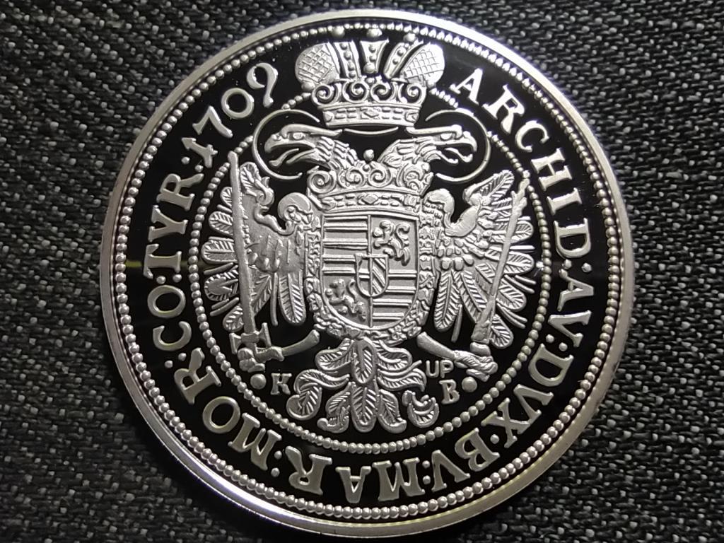 Magyar tall&eacute;rok ut&aacute;nveretben I. J&oacute;zsef tall&eacute;rja 1709 .999 ez&uuml;st