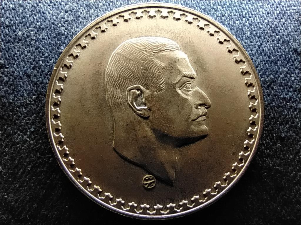 Egyiptom Nasser eln&ouml;k .720 ez&uuml;st 1 Font