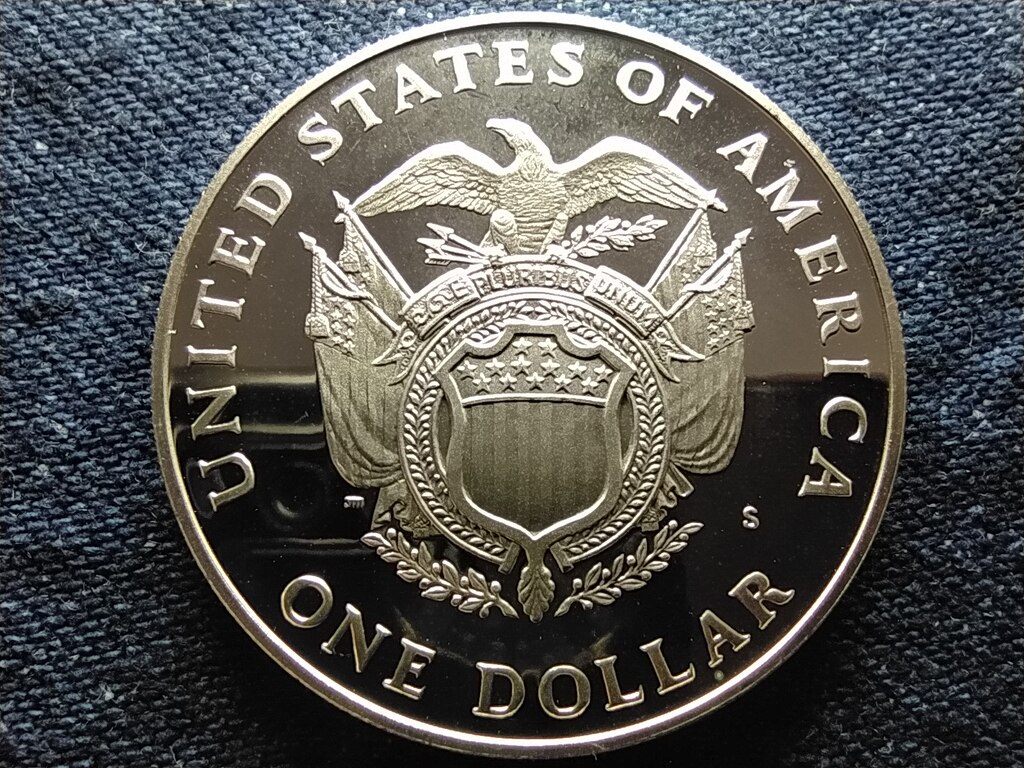 USA Az USA Capitolium&aacute;nak 200. &eacute;vf. .900 Ez&uuml;st 1 Doll&aacute;r 
