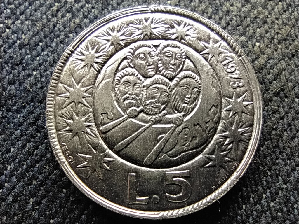 San Marino A f&eacute;rfiak a vil&aacute;g polg&aacute;rai 5 L&iacute;ra 
