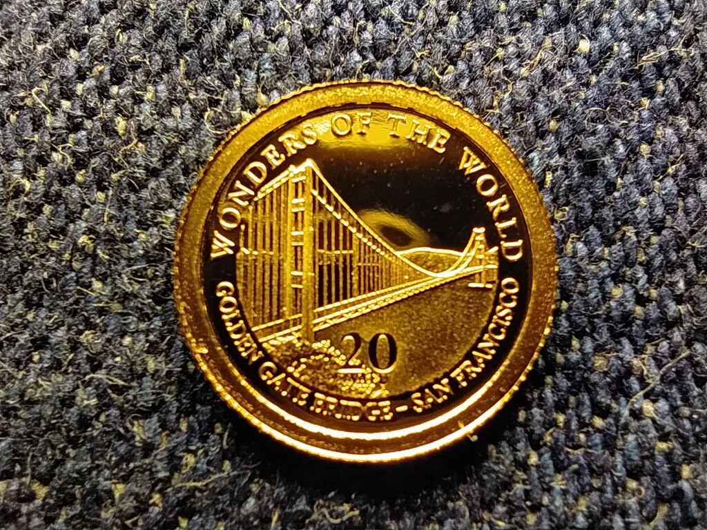 Vanuatu A vil&aacute;g csod&aacute;i Golden Gate H&iacute;d .585 Arany 20 Vatu 