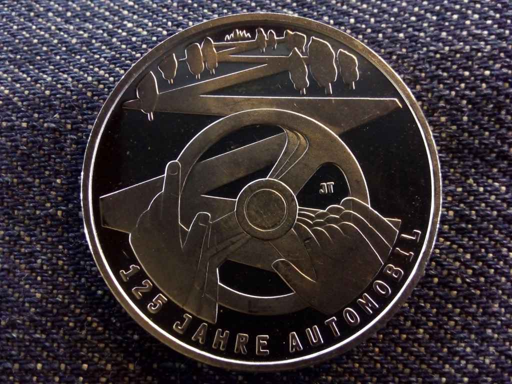 N&eacute;metorsz&aacute;g 125 &eacute;ves az aut&oacute;mobil r&eacute;z-nikkel 10 Euro