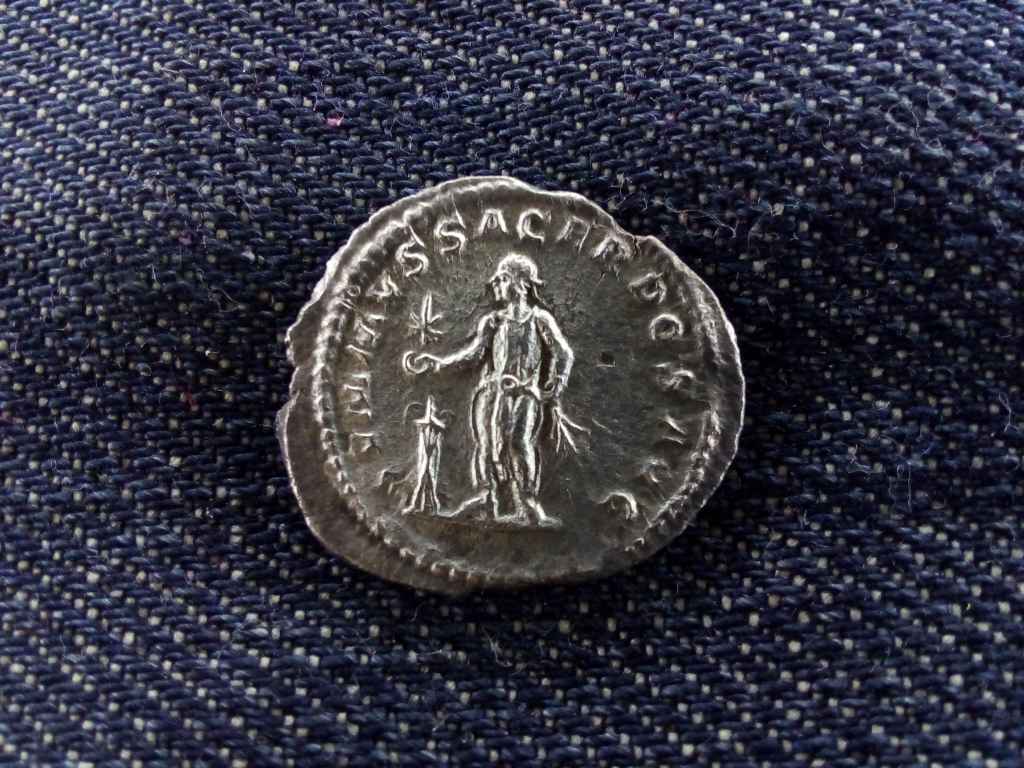 R&oacute;mai Birodalom Antoninus Pius (Caracalla) (138-161) ez&uuml;st D&eacute;n&aacute;r