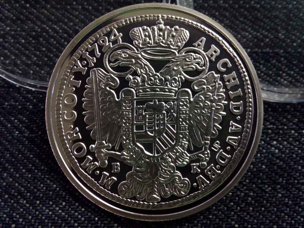 T&ouml;rt&eacute;nelmi f&eacute;ltall&eacute;rok ut&aacute;nveretben III. K&aacute;roly f&eacute;ltall&eacute;rja 1724 .999 ez&uuml;st