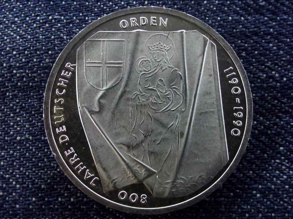 N&eacute;metorsz&aacute;g 800 &eacute;ves a N&eacute;met Lovagrend .625 ez&uuml;st 10 M&aacute;rka