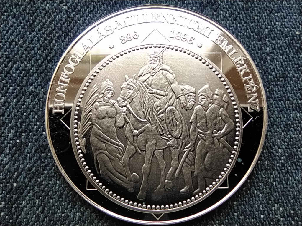 A magyar nemzet p&eacute;nz&eacute;rm&eacute;i Honfoglal&aacute;s-millenniumi eml&eacute;kp&eacute;nz 896-1896 .999 ez&uuml;st