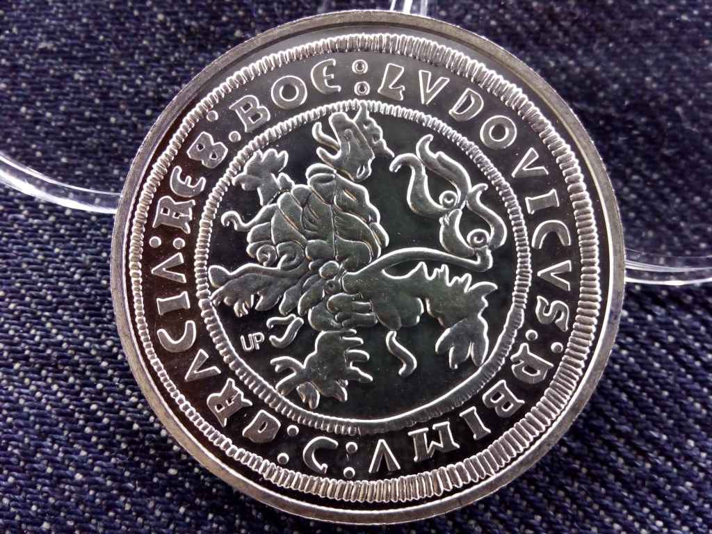 T&ouml;rt&eacute;nelmi f&eacute;ltall&eacute;rok ut&aacute;nveretben Lajos f&eacute;ltall&eacute;rja .999 ez&uuml;st