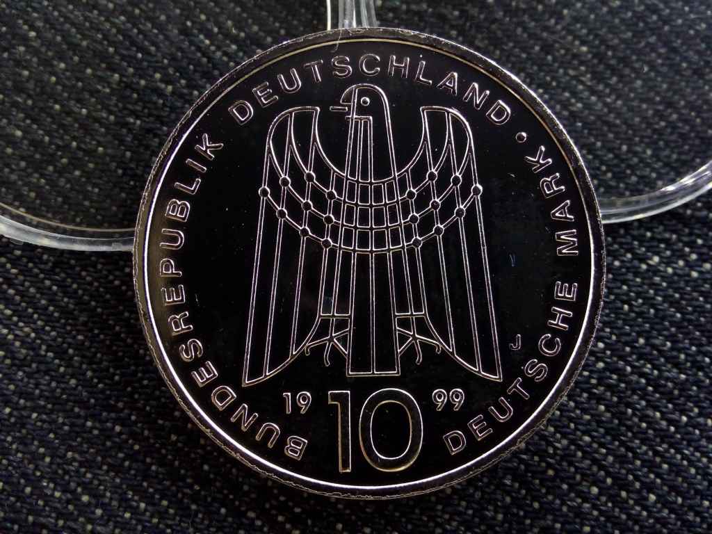 N&eacute;metorsz&aacute;g 50 &eacute;ves az SOS gyermekfalu .925 ez&uuml;st 10 M&aacute;rka
