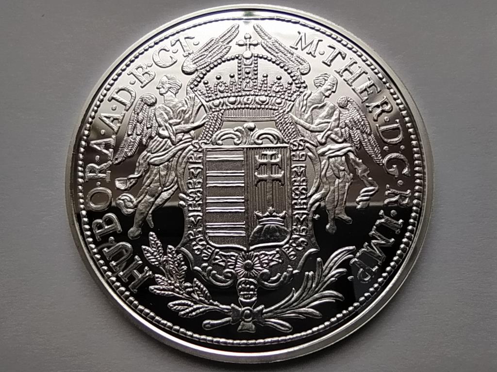 Magyar tall&eacute;rok ut&aacute;nveretben M&aacute;ria Ter&eacute;zia tall&eacute;rja 1780 .999 ez&uuml;st