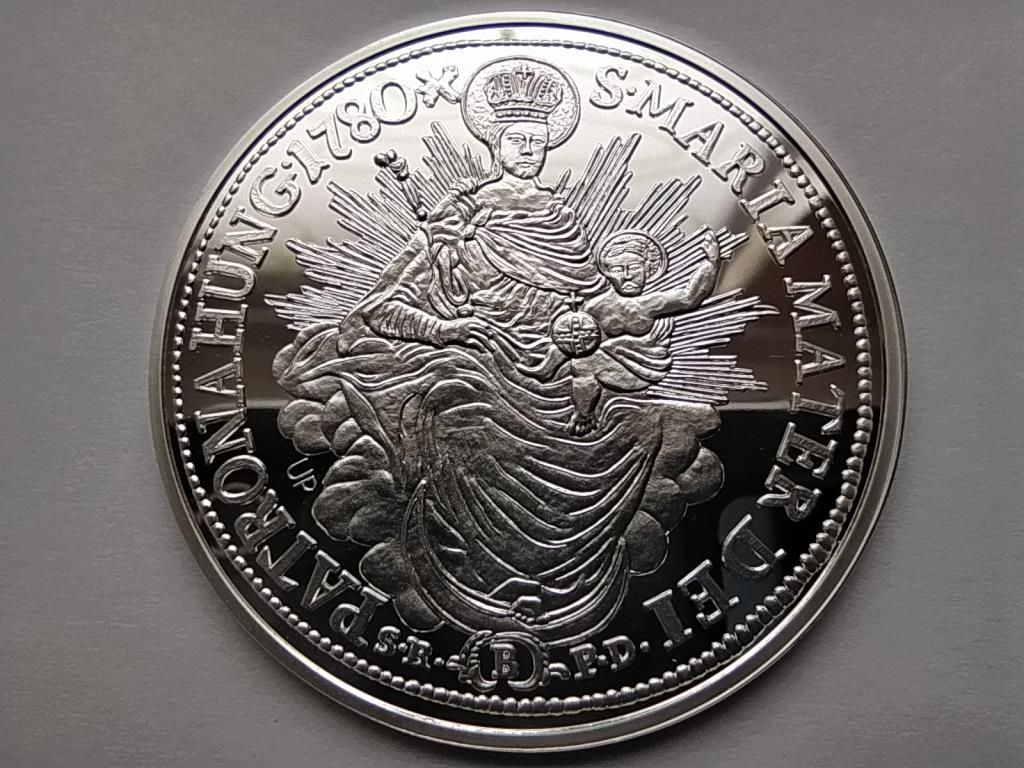 Magyar tall&eacute;rok ut&aacute;nveretben M&aacute;ria Ter&eacute;zia tall&eacute;rja 1780 .999 ez&uuml;st