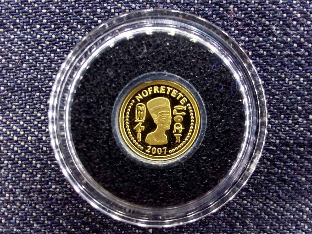 Togo Nofertiti .999 arany 1500 Frank 0,5g