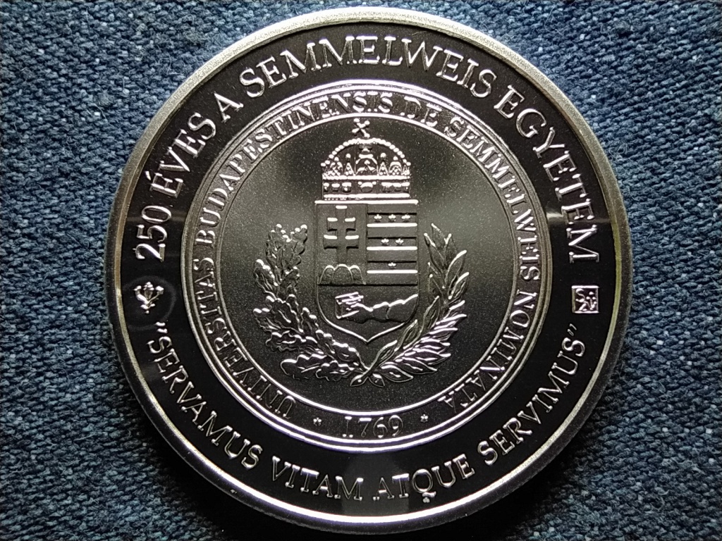 250 &eacute;ves a Semmelweis Egyetem .925 ez&uuml;st 10000 Forint