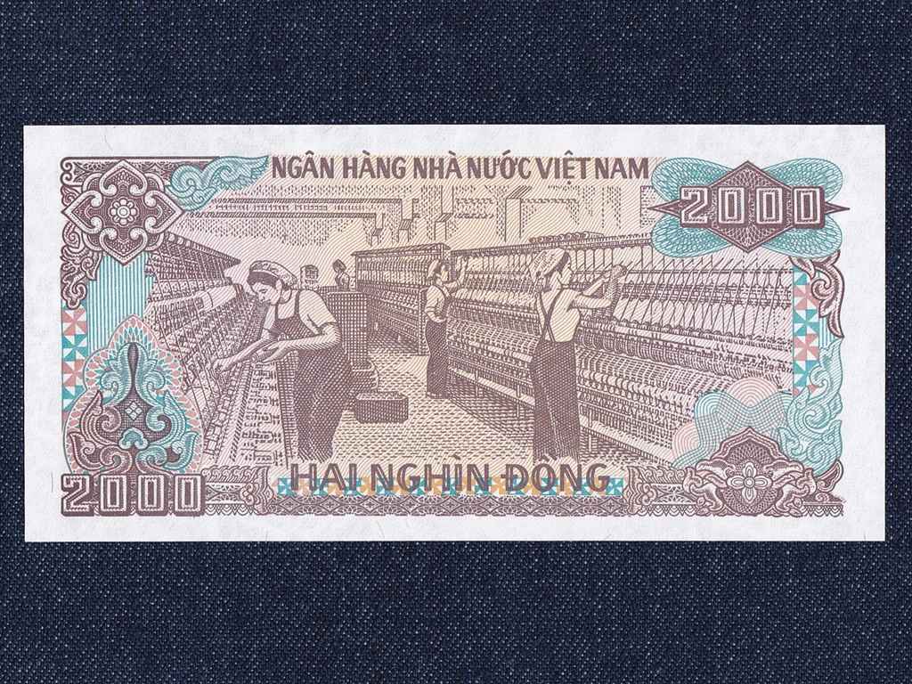 Vietn&aacute;m 2000 Dong bankjegy