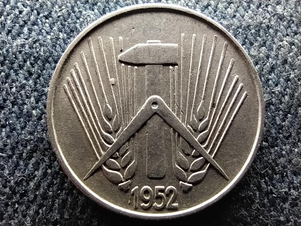 N&eacute;metorsz&aacute;g DDR (1949-1990) 5 Pfennig