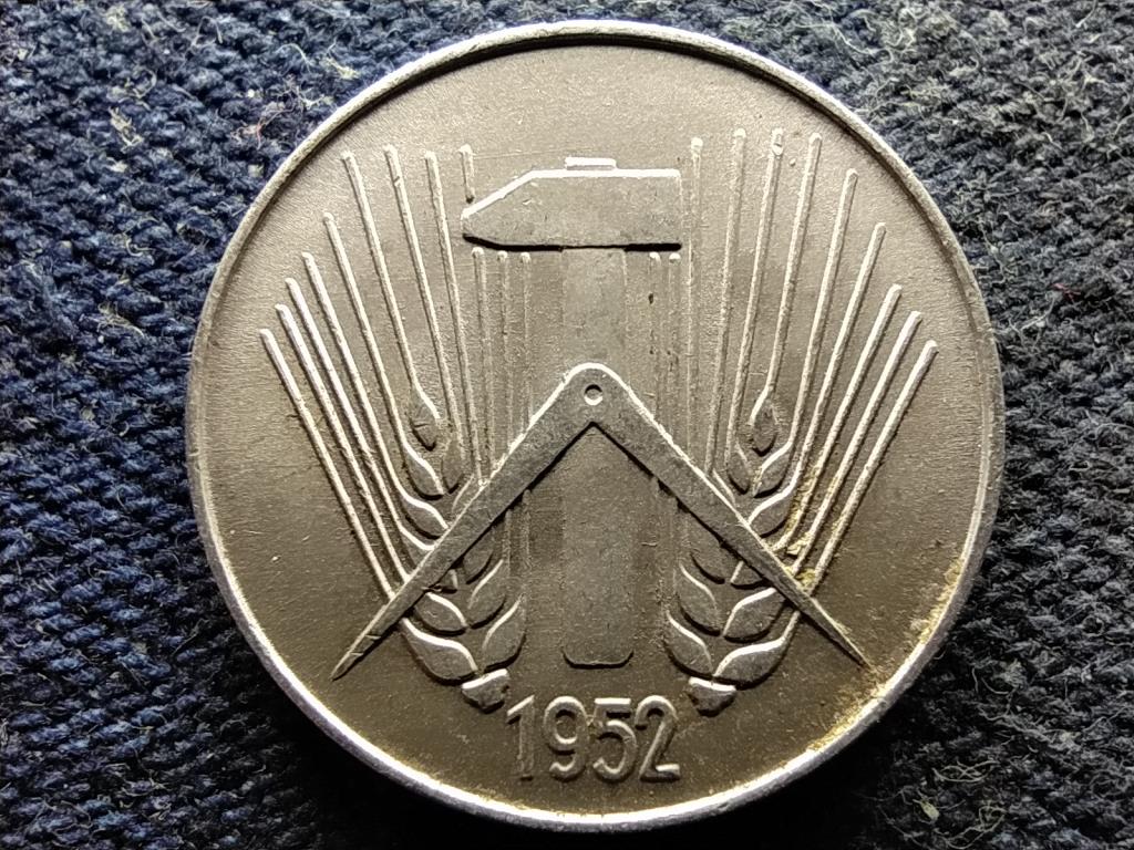 N&eacute;metorsz&aacute;g NDK (1949-1990) 10 Pfennig