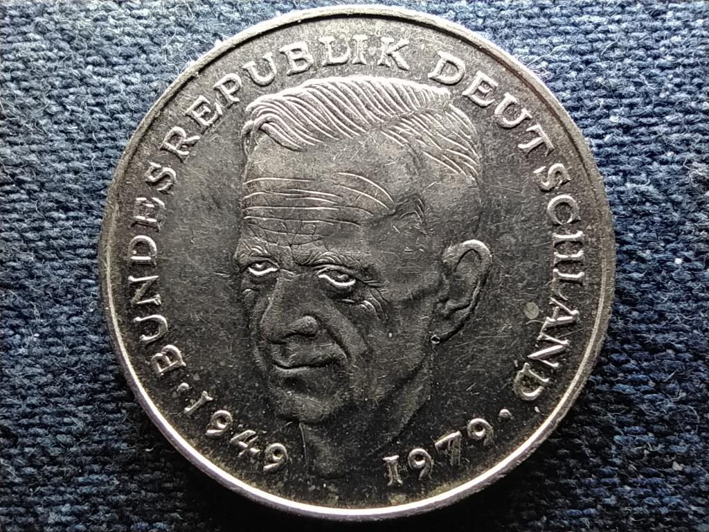 N&eacute;metorsz&aacute;g 30 &eacute;ves az NSZK Kurt Schumacher 2 M&aacute;rka