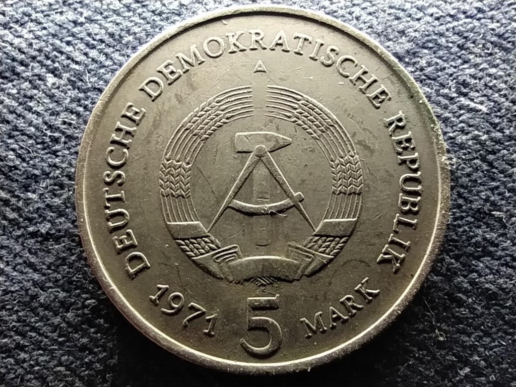 N&eacute;metorsz&aacute;g Brandenburgi kapu 5 M&aacute;rka