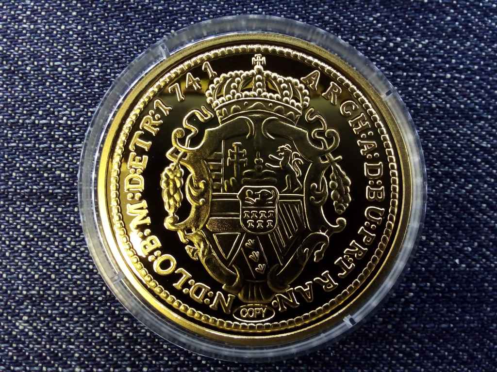 T&ouml;rt&eacute;nelmi aranyp&eacute;nzek ut&aacute;nveretben M&aacute;ria Ter&eacute;zia 1 duk&aacute;t, 1741