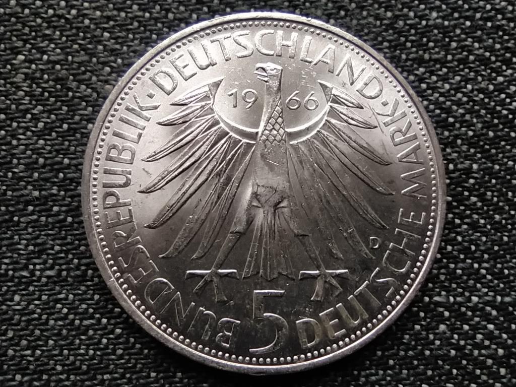 N&eacute;metorsz&aacute;g 250 &eacute;ve halt meg Wilhelm Leibniz .625 ez&uuml;st 5 M&aacute;rka